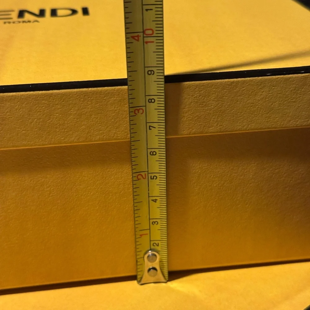 Fendi Box - Picture 10 of 10